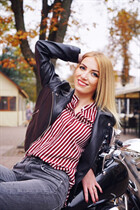 Ukrainian bride alina from vinnitsa with Blonde hair age 28 photo-18