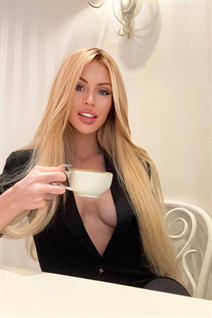 Superbe fille ukrainienne zlata de kiev avec Blond cheveux, âge 29