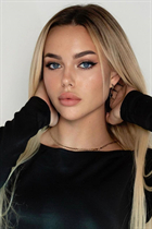 Single Ukrainian bride oleksandra from kiev with Blonde hair age 22 photo-4