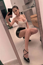 Jolie fille alla de rome avec Brunette cheveux, âge 36 photo-14
