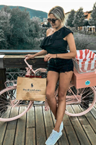 Ukrainian beauty elena from rome with Blonde hair age 36 photo-19