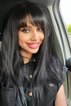 Fille ukrainienne anastasiia de dnepr avec Noirs cheveux, âge 33 photo-3