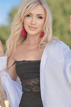 Ukrainian woman ludmila from kiev with Blonde hair age 58 photo-5