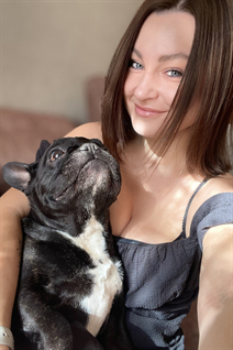 Dating ukrainian woman yuliia from berdichev with Dark Brown hair age 42