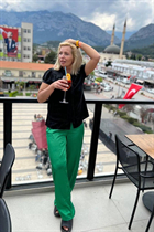 Marrying a moldovan woman olga from kishinev with Blonde hair age 42 photo-29