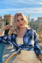 Ukranian bride viktoriia from kharkov with Blonde hair age 23 photo-1