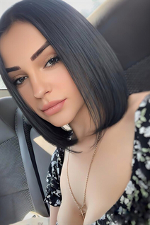 Dating ukrainian woman irina from dnepr with Black hair age 24