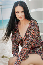Beautiful Ukrainian bride valentina from odessa with Black hair age 43 photo-9