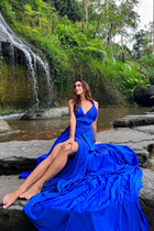 Czech woman daria from prague with Dark Brown hair 22 years old photo-8