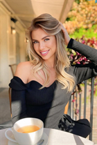 Chica bonita yuliia de lisbon con pelo Rubio y edad 34 photo-2