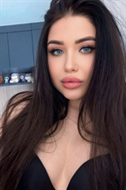 Belle femme ukrainienne célibataire elena de kiev avec Noirs cheveux, âge 28