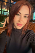 Jolie fille ukrainienne alena de odessa avec Roux cheveux, âge 29