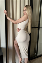 Pretty ukrainian lady lilia from kiev with Blonde hair age 22 photo-4