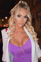 Femme parfaite violetta de olawa avec Blond cheveux, âge 38 photo-1