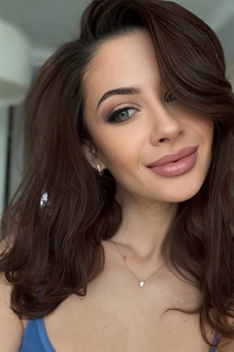 Femme ukrainienne ilona de kyiv avec Brunette cheveux, âge 33