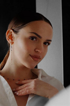florida city bride bogdana with Light Brown hair age 24 photo-3