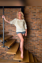 Rencontrez une fille ukrainienne viktoriia de kyiv avec Blond cheveux, âge 49 photo-8