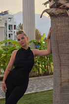 Ukrainian lady alina from poltava with Blonde hair age 30 photo-4