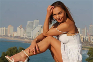 Mujer perfecta olesya de netanya con pelo Marrón claro y edad 43 photo-3