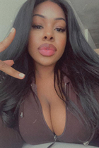 Pretty girl rebecca from houston with Black hair age 30 photo-1