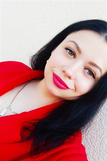 Pretty ukrainian lady julia from rivne with Black hair age 28