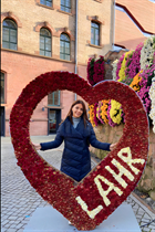 Mariée allemande irina de berlin avec Chatain clairs cheveux 41 ans photo-13