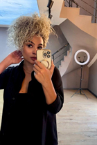 Linda chica ucraniana nadezhda de kiev con pelo Rubio y edad 33 photo-10