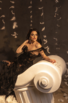 Beautiful single ukrainian woman lubov from kiev with Black hair age 38 photo-1