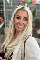 Jolie fille julia de barcelona avec Blond cheveux, âge 44 photo-5