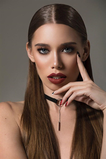 Addresses hot Russian women inessa from moscow with Blonde hair age 28