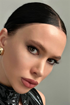 kharkov bride hanna with Dark Brown hair age 32 photo-8