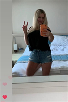 Deslumbrante mujer ucraniana julia de kropyvnytskyi con pelo Rubio y edad 48 photo-14