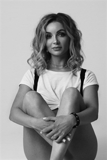 Tournée des mariées russes avec natalia de saratov avec Blond cheveux, âge 34
