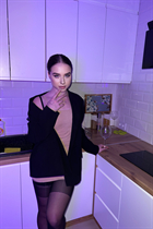 Novia ucraniana anna de khmelnitsky con pelo Negro y edad 22 photo-14