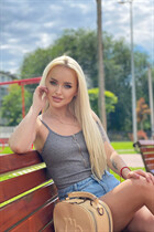 Ukrainian pretty girl alyona from kremenchug with Blonde hair age 26 photo-9