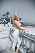 Bride from ribamontan al monte tatiana with Blonde hair age 38 photo-8
