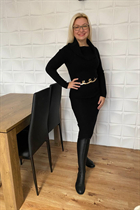 Dating a ukrainian girl natalia from kharkov with Blonde hair age 49 photo-12