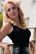 Date ukrainian tatiana from dnepr with Blonde hair age 51 photo-2