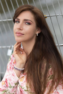 Ukrainian woman for marriage zhanna from kyiv with Light Brown hair age 38