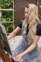 Ukrainian single woman alena from sevastopol with Blonde hair age 29 photo-12