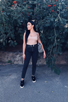 Ukrainian girl for marriage anna from alexandria with Black hair age 28 photo-3