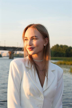 Ukrainian pretty girl anastasiia from kiev with Blonde hair age 24 photo-4