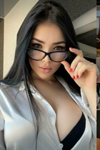 A pretty woman russian svetlana from bali with Dark Brown hair age 30 photo-20