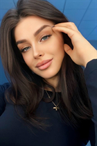 Jolie femme ukrainienne valeriia de tymosheko avec Noirs cheveux, âge 22 photo-4