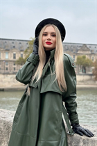 Ukrainian beauty vika from ternopol with Blonde hair age 25 photo-11