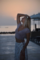 Dating ukrainian woman tetiana from brovary with Blonde hair age 42 photo-6