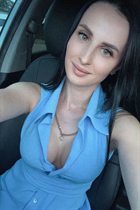 Single Ukrainian bride alina from odessa with Black hair age 28 photo-7