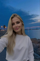 Bride from naples mia with Blonde hair age 42 photo-5