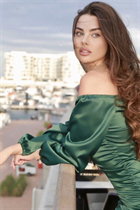 Bride from dubai kateryna with Light Brown hair age 28 photo-4