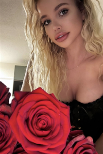 Ukrainian pretty girl daria from kiev with Blonde hair age 26